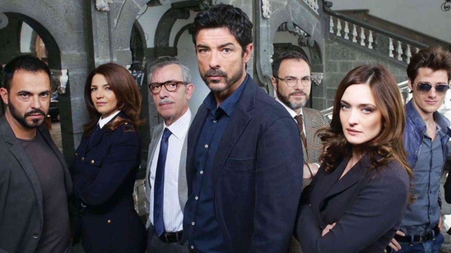 Bastardi di Pizzofalcone, sulle scene omosex interrogazione alla Camera