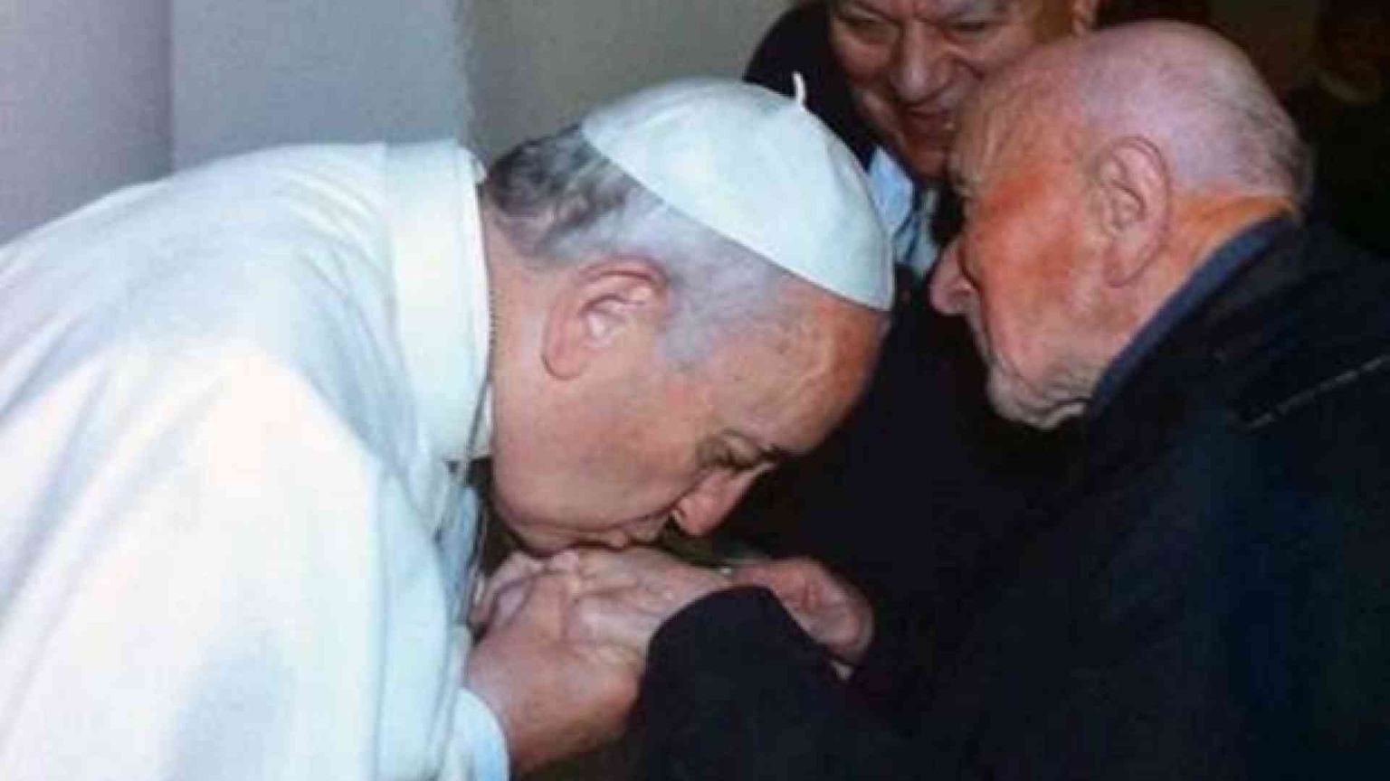 Il salesiano don Faletti festeggia il secolo di vita