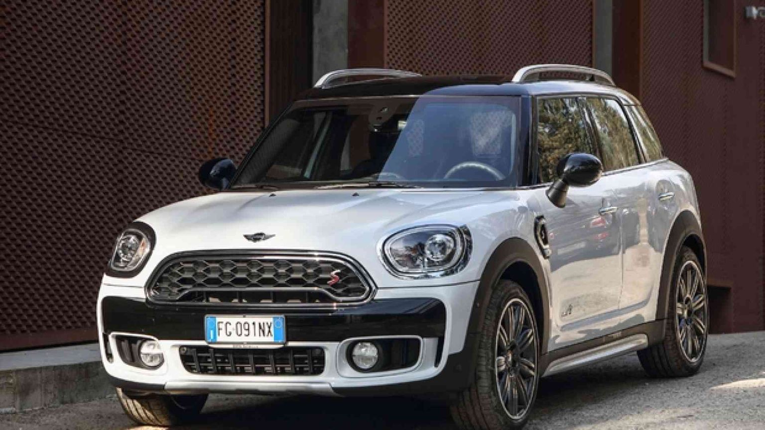 Countryman, più che un'auto è un biglietto da visita
