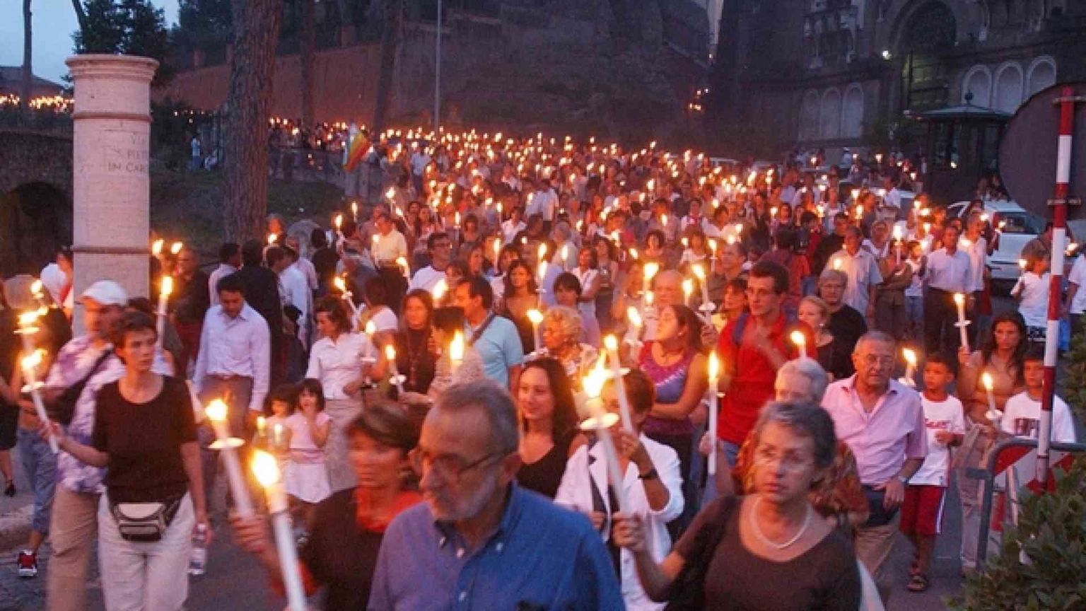 Roma, spunta una tassa per le processioni religiose
