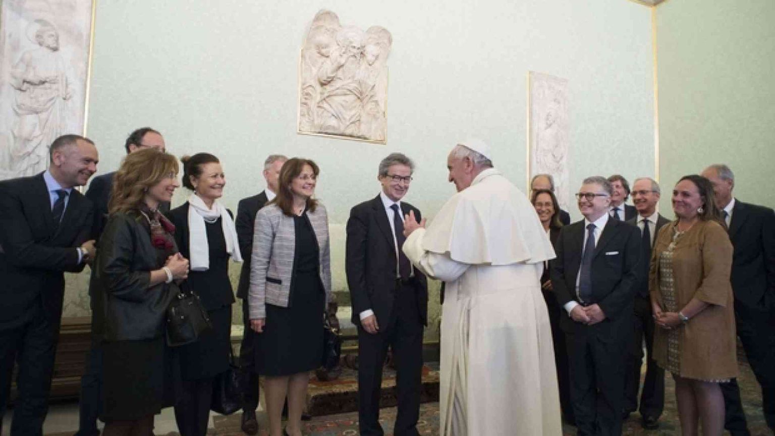 Il Papa: attenzione a uso distorto delle biotecnologie