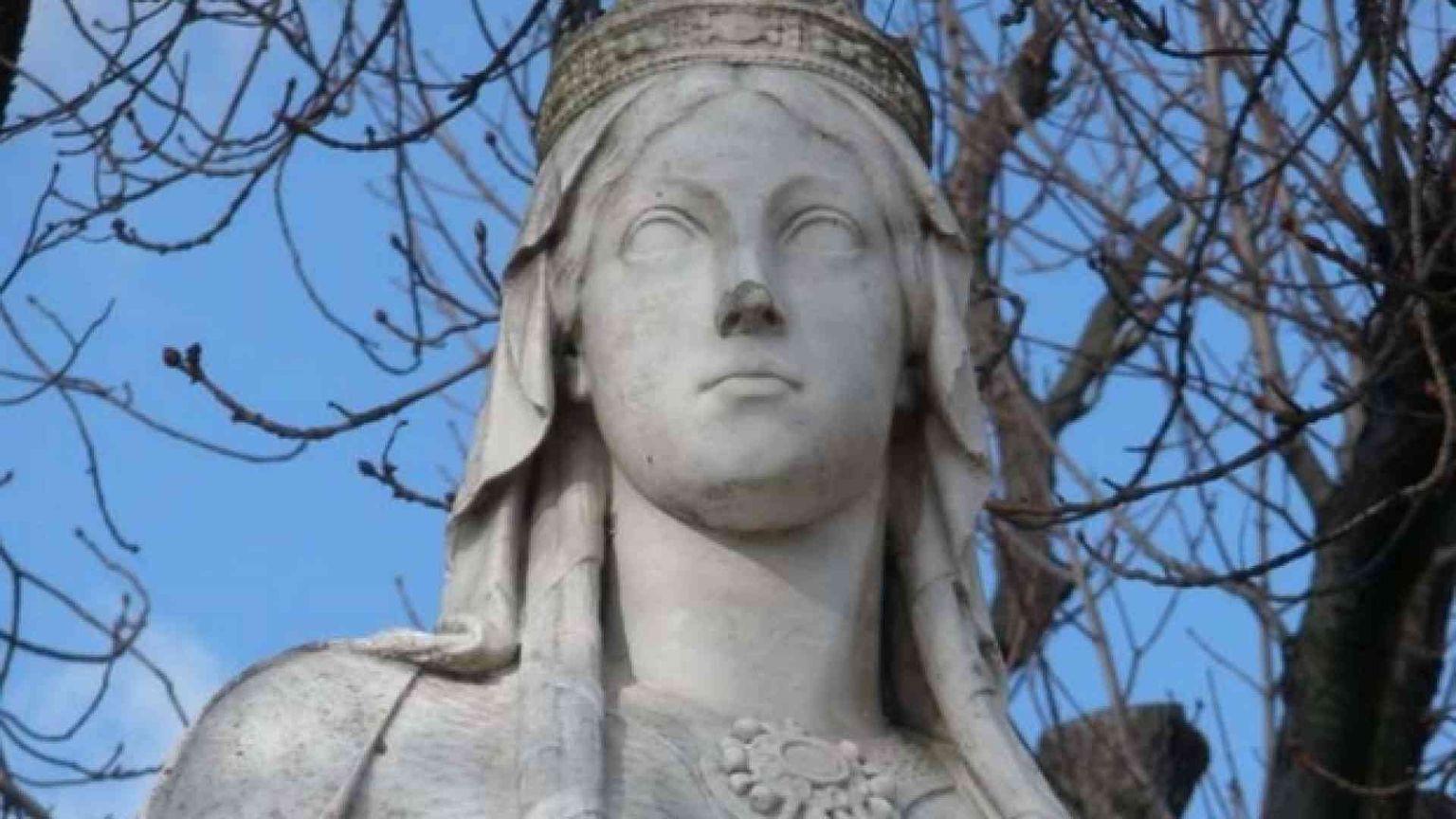 Clotilde, il cuore e il Medioevo delle donne