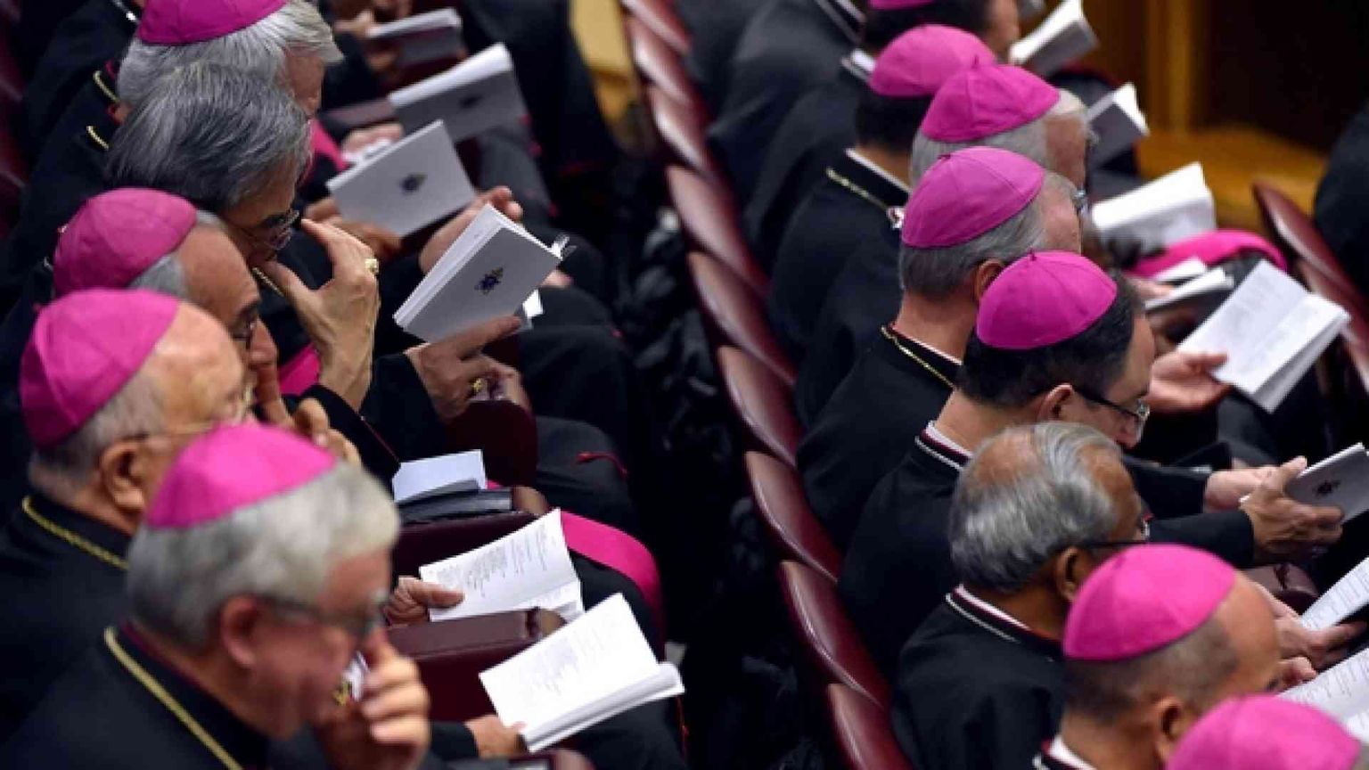 Nuovo presidente, martedì i vescovi eleggono la terna