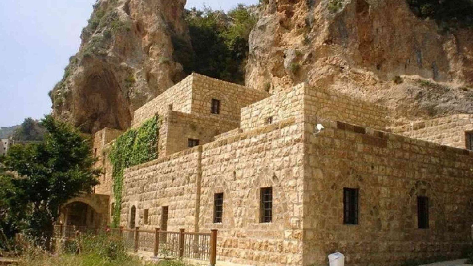 In Libano, nell'eremo di Gibran