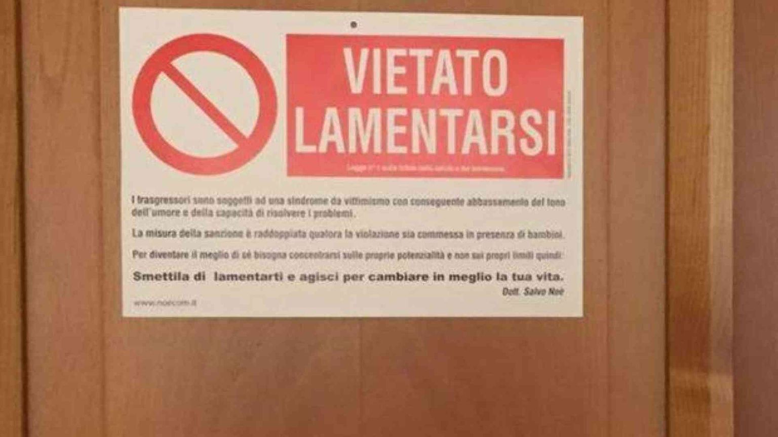 «Io, autore del cartello affisso dal Papa»