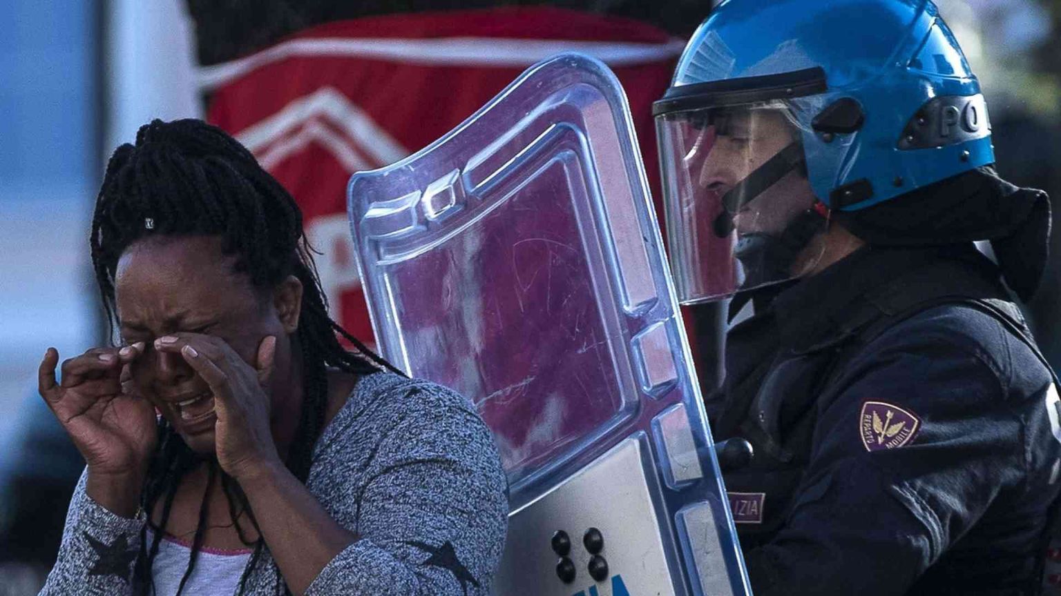 Il vescovo Lojudice: tutti sconfitti, la politica sia più presente