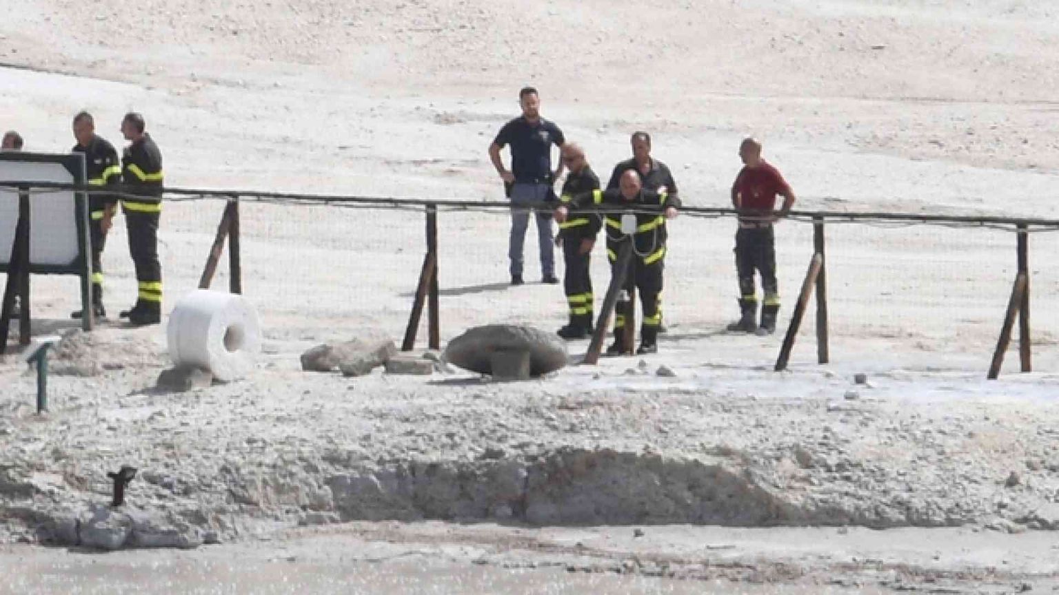 Famiglia inghiottita dalla solfatara: morti madre, padre e figlio 11enne