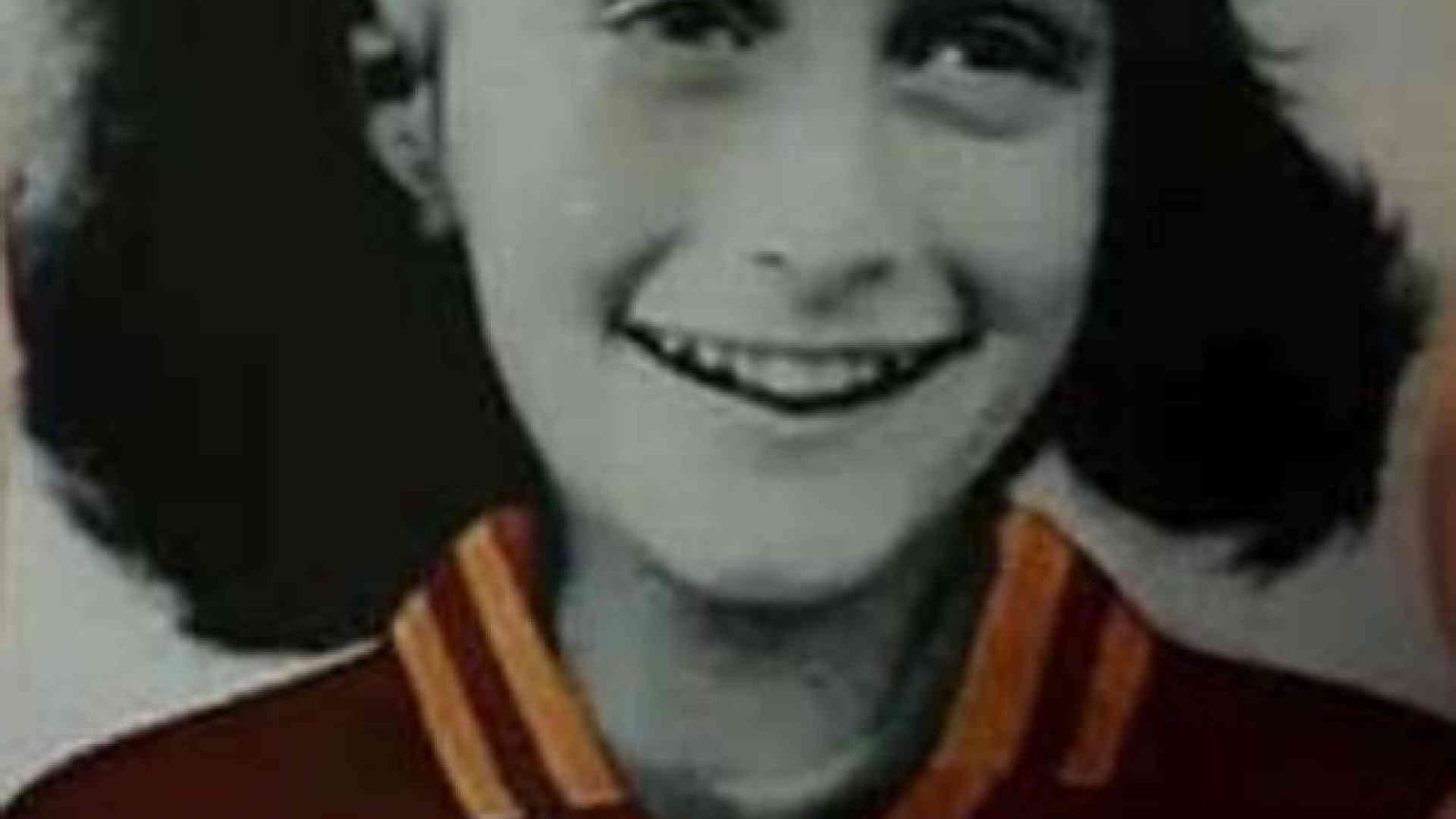 Caso Anna Frank, Bassetti: vergogna. E la Figc: il Diario sarà letto in campo