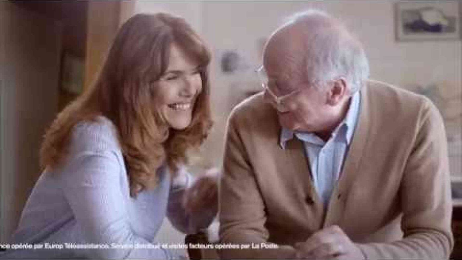 Meno lettere e più anziani: in Francia i postini diventano badanti