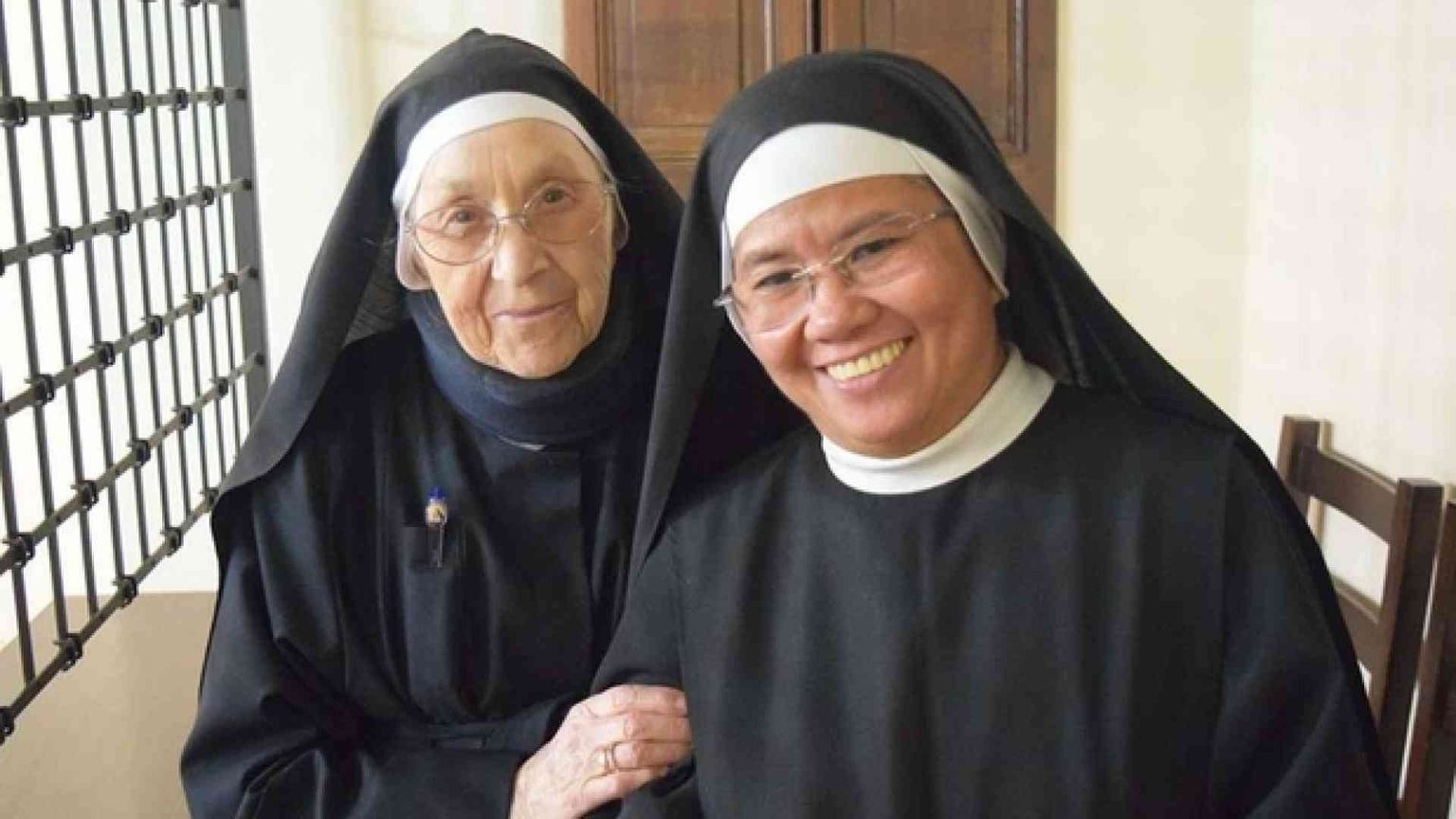Le 5 suore che resistono a Spello: «Con l'aiuto di tutti possiamo farcela»