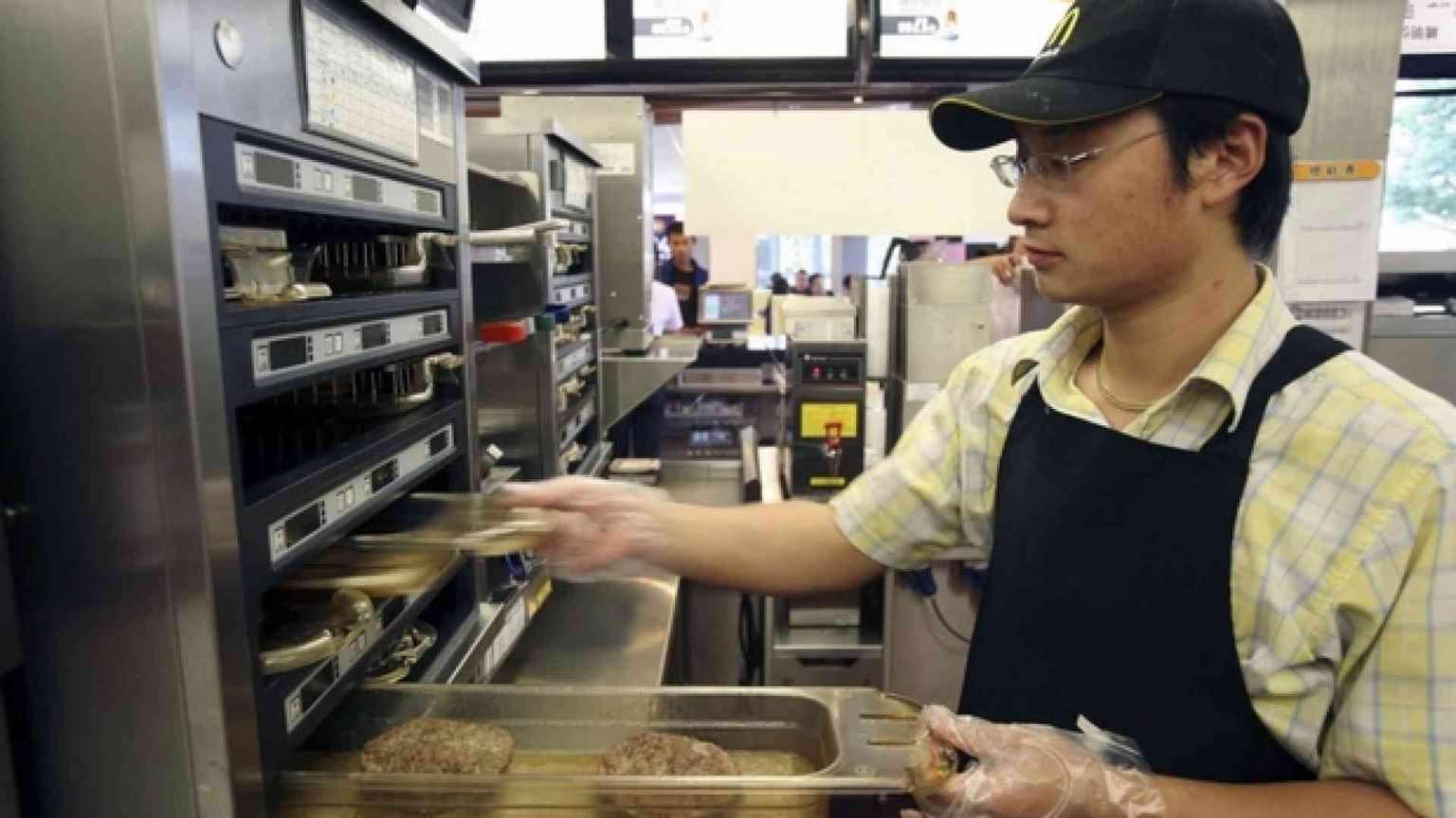 L'economista Van Parijs: «Più equità per poveri e giovani»