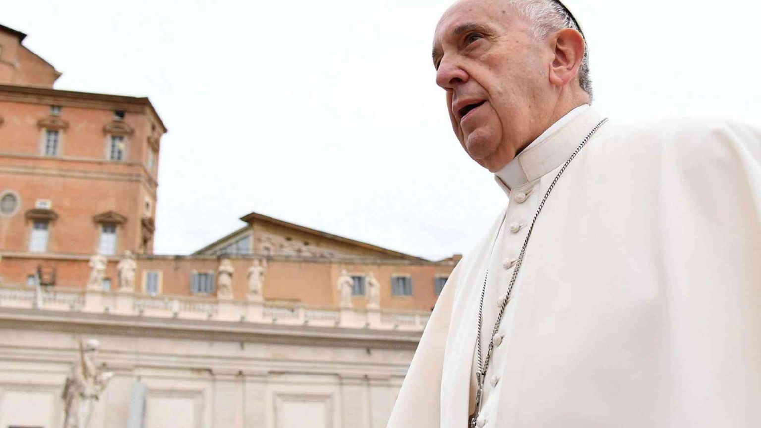 Il Papa: basta negazionismi sul riscaldamento globale