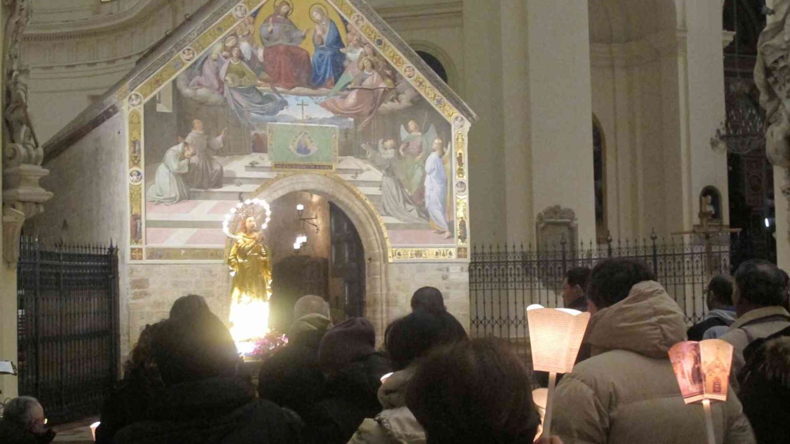 Alla Porziuncola l'Avvento e il Natale fra preghiera, musica e presepi