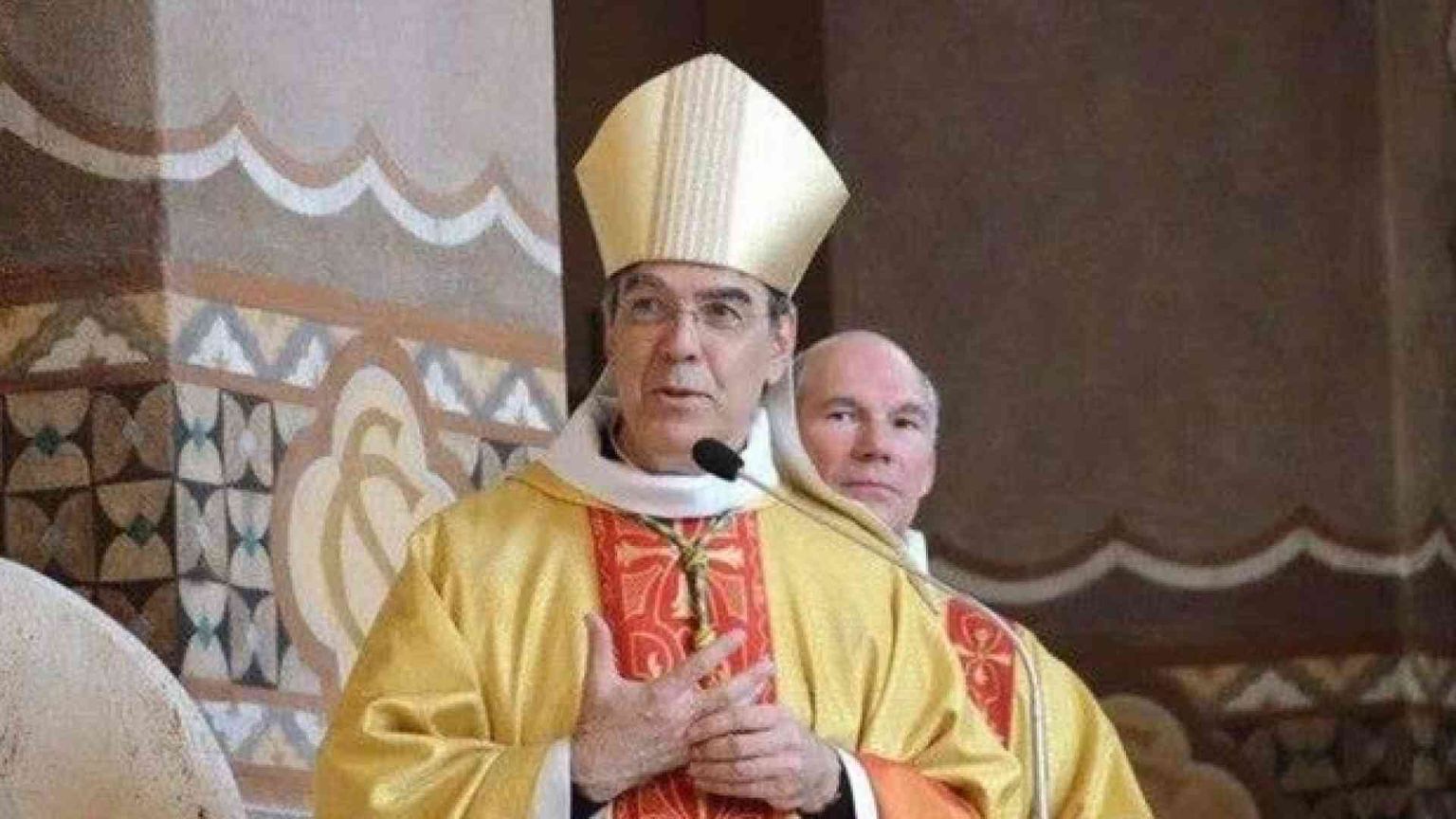 Aupetit, un ex medico arcivescovo di Parigi