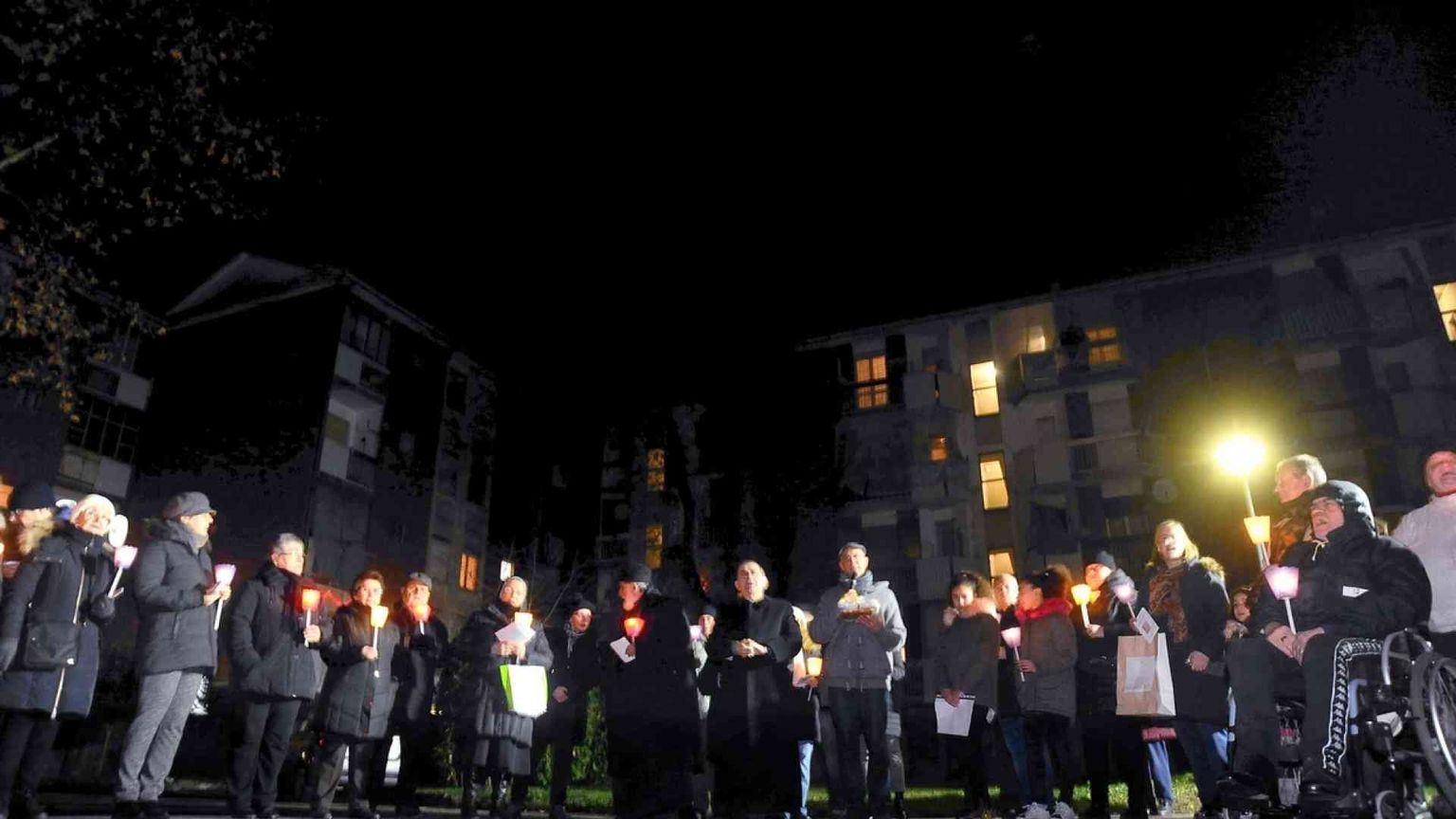 Delpini nelle case popolari: Chiesa alleata della vostra speranza