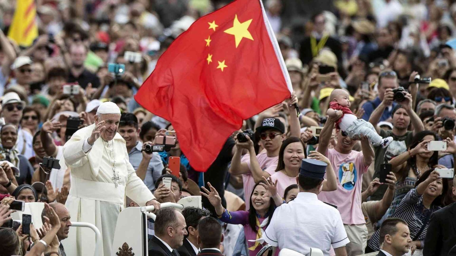 Cina, non c'è distanza tra il Papa e i suoi collaboratori