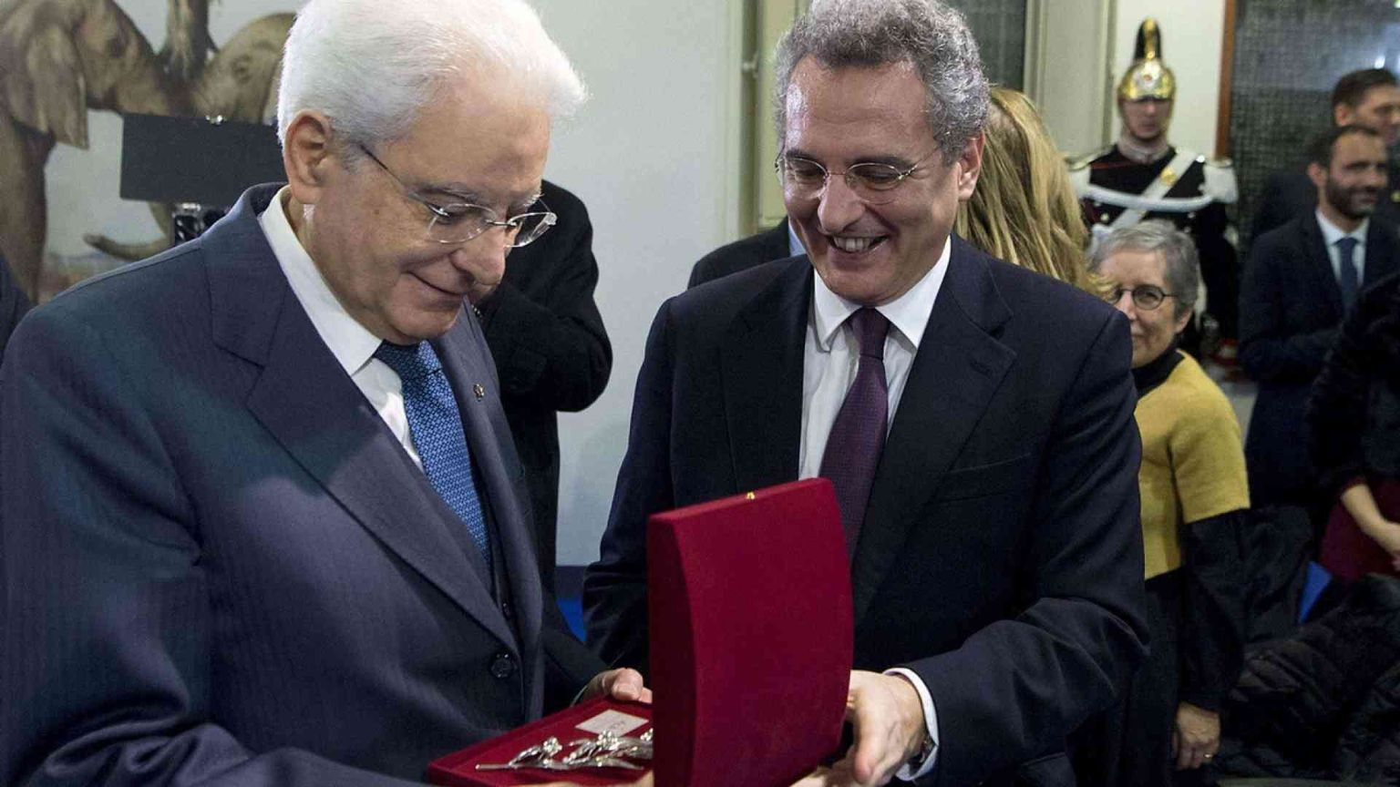 Mattarella in visita a Sant'Egidio: dobbiamo sentirci più comunità