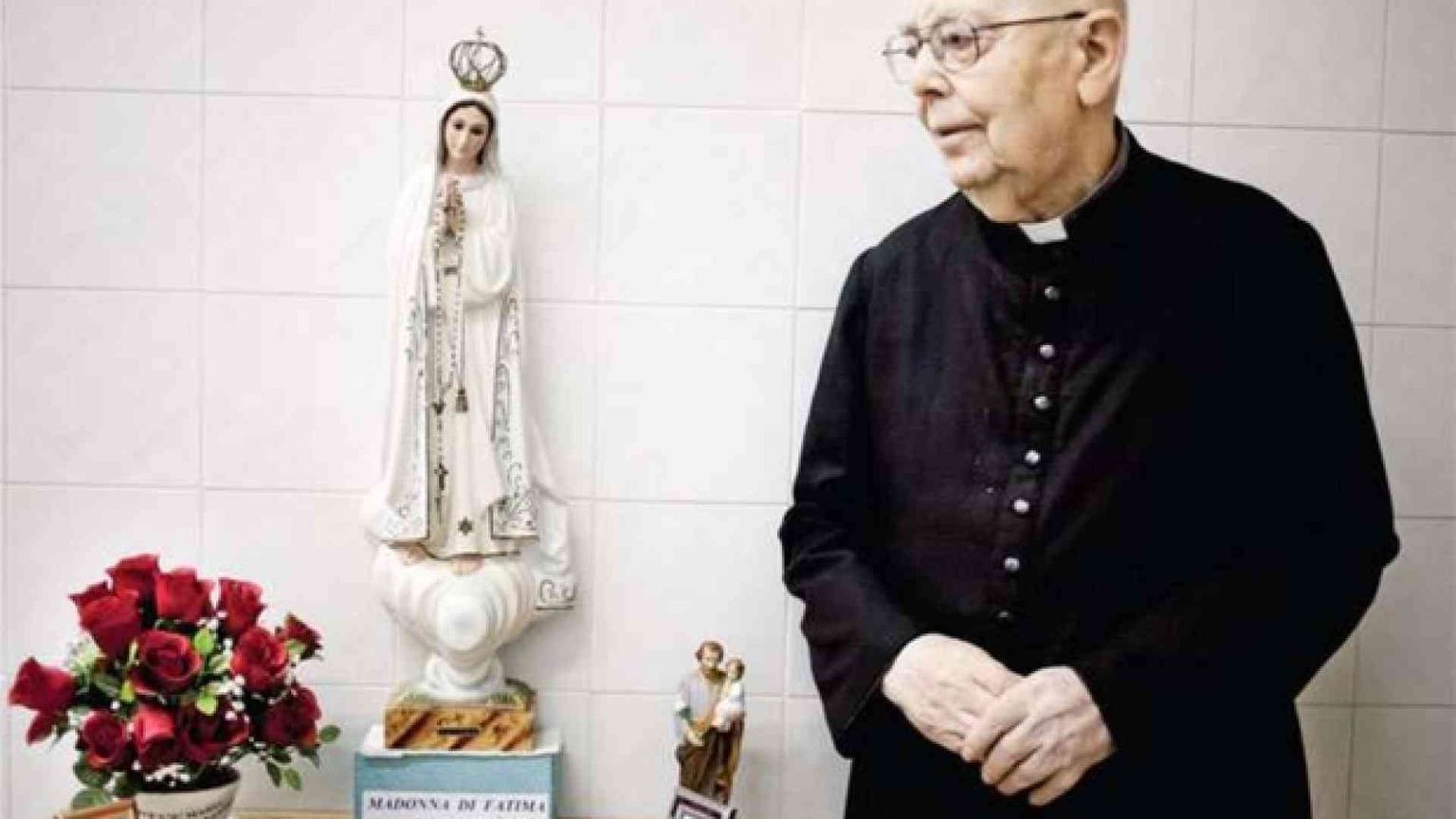Padre Amorth e l'abbraccio di Maria