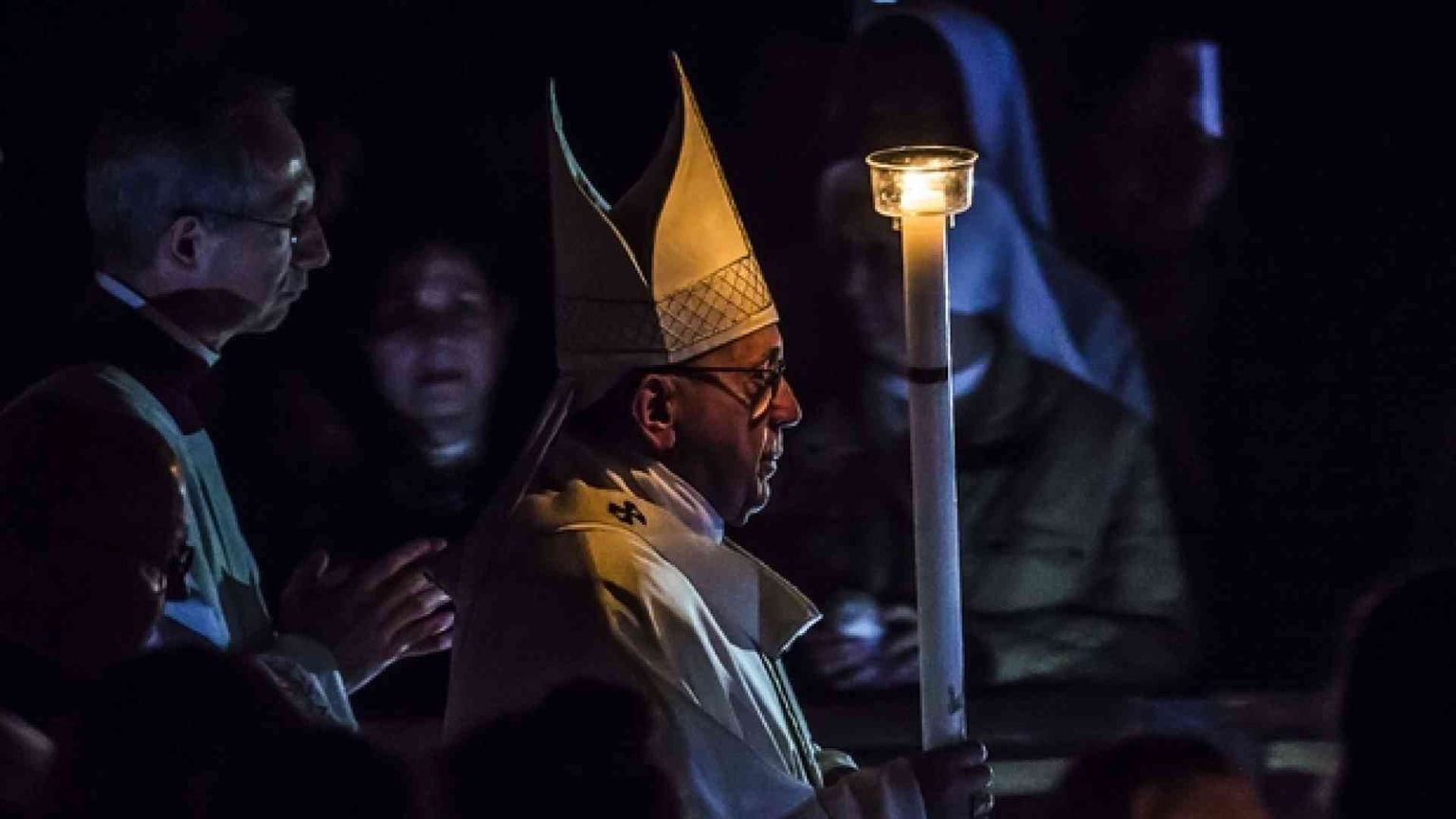 «Cristo risorto spezza il silenzio complice di ingiustizie»