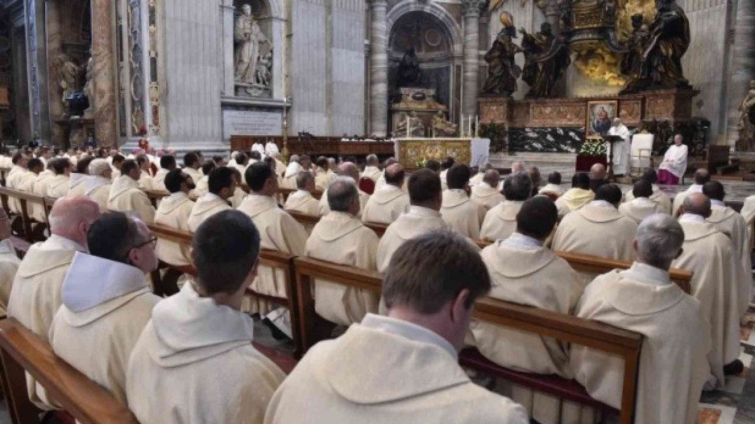 Papa Francesco: la Chiesa e il mondo hanno bisogno della misericordia