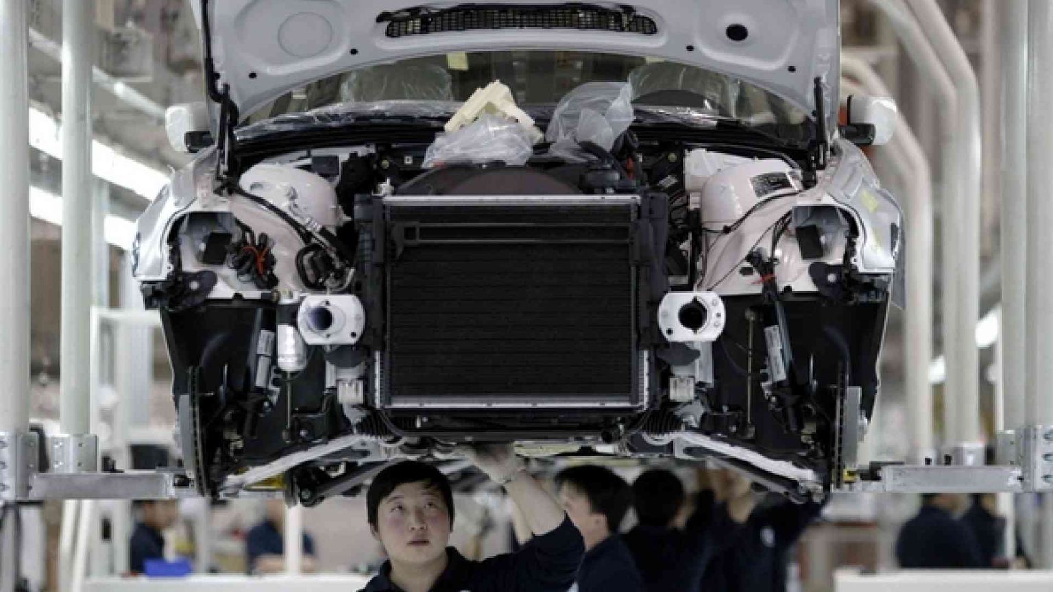 La Cina liberalizza il mercato dell'auto