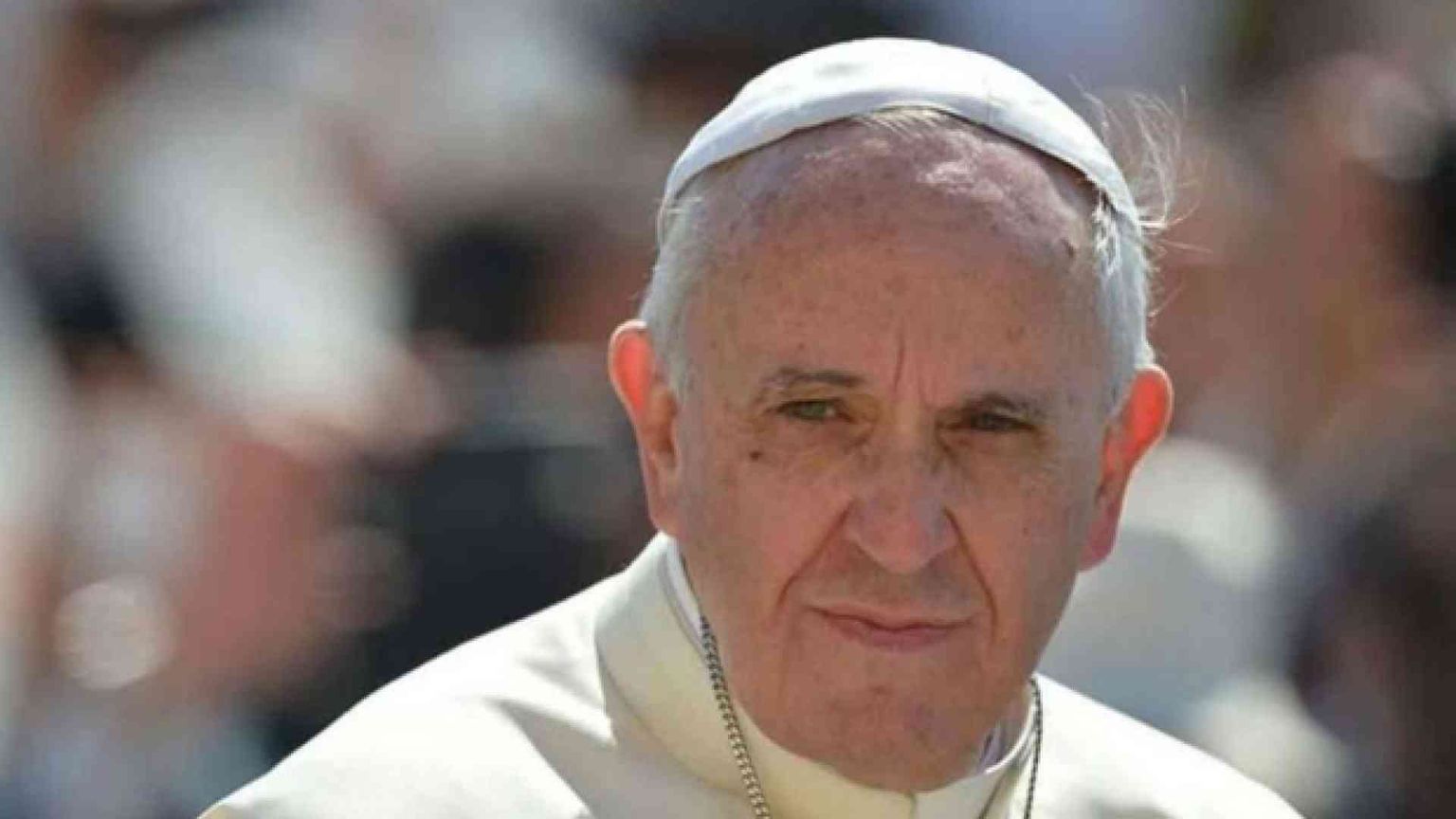 Il Papa: la scienza ha limiti da rispettare per il bene dell'uomo