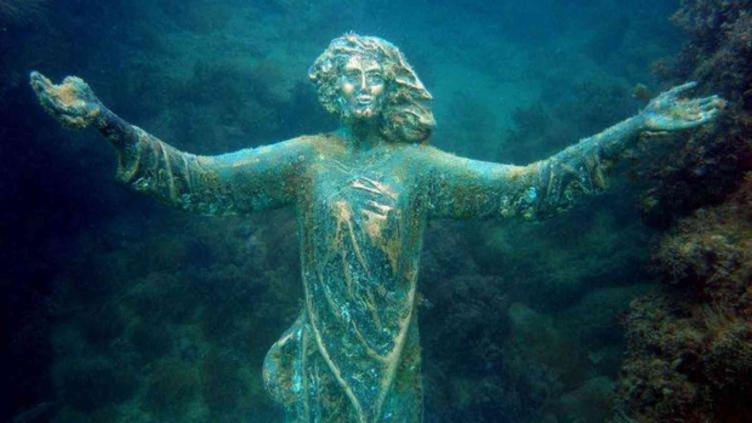 Rubato il Cristo degli Abissi dal mare d'Abruzzo