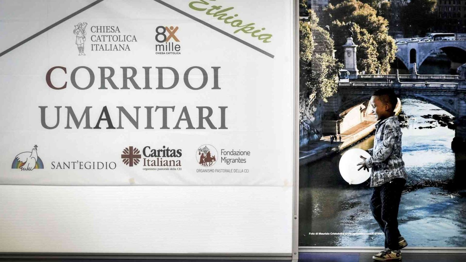 «Rifugiato a casa mia», arrivati 139 profughi dall'Etiopia