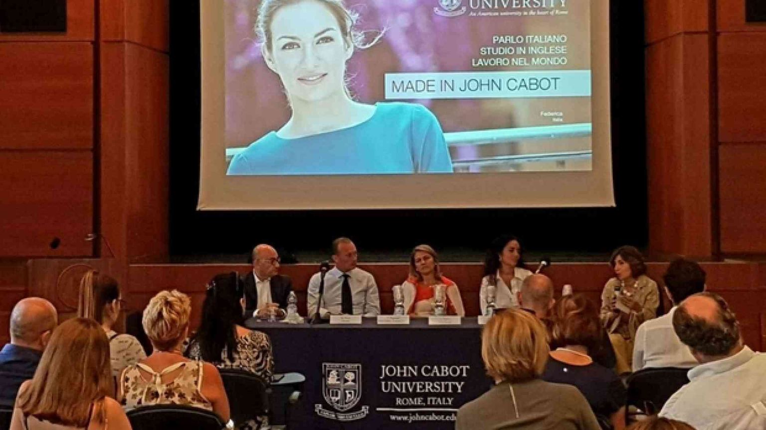 «I giovani devono diventare imprenditori di sé stessi»