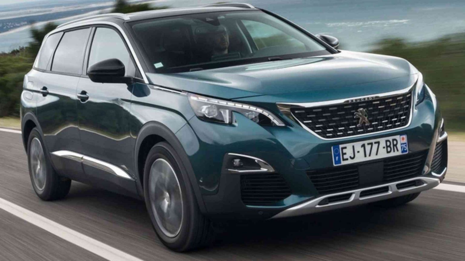 Peugeot 3008 e 5008, quando la differenza è... automatica