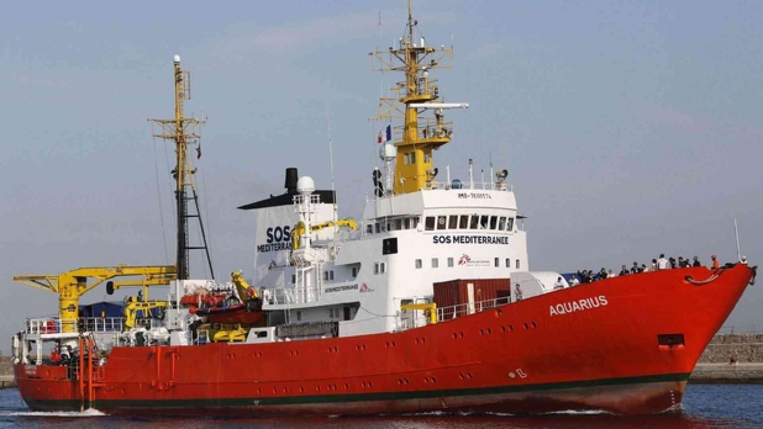 La nave Acquarius riprende il mare. Sarost 5 approda a Zarzis