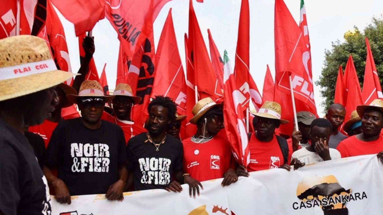 Braccianti in marcia contro caporalato e sfruttamento