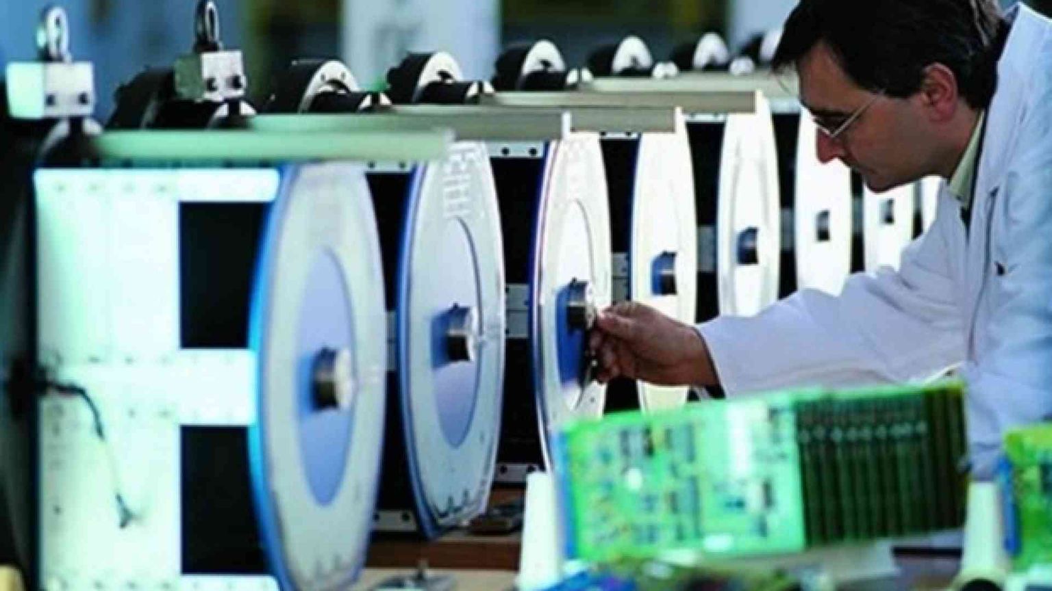 Pressing sul M5s: «Basta vendere armi ai Paesi in guerra»