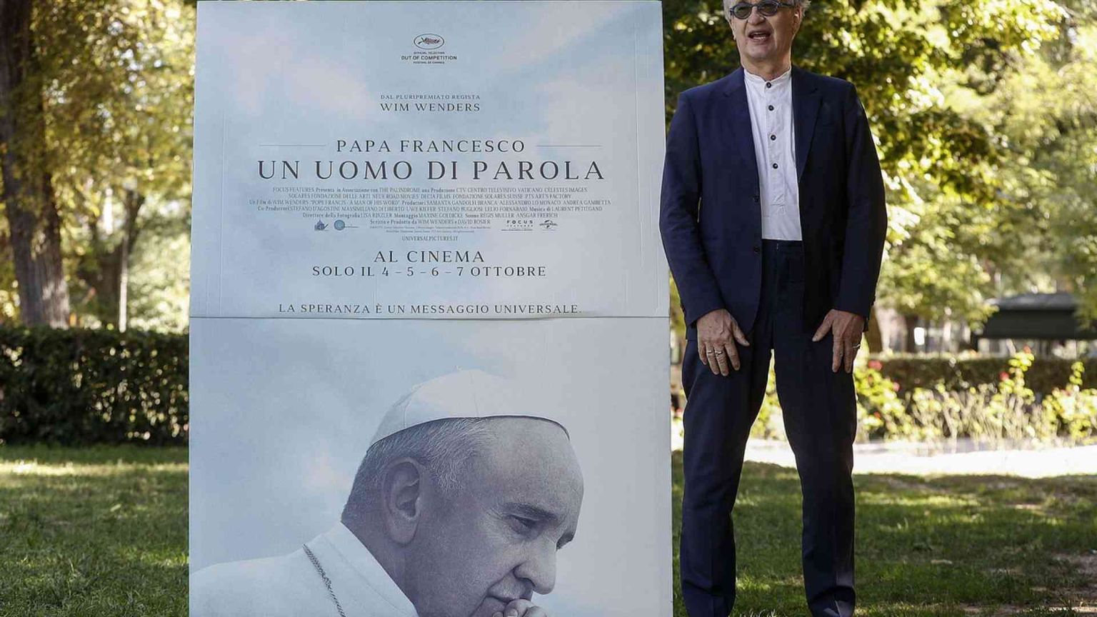 Wim Wenders: «Il Papa? La penso come lui, serve una Chiesa povera»