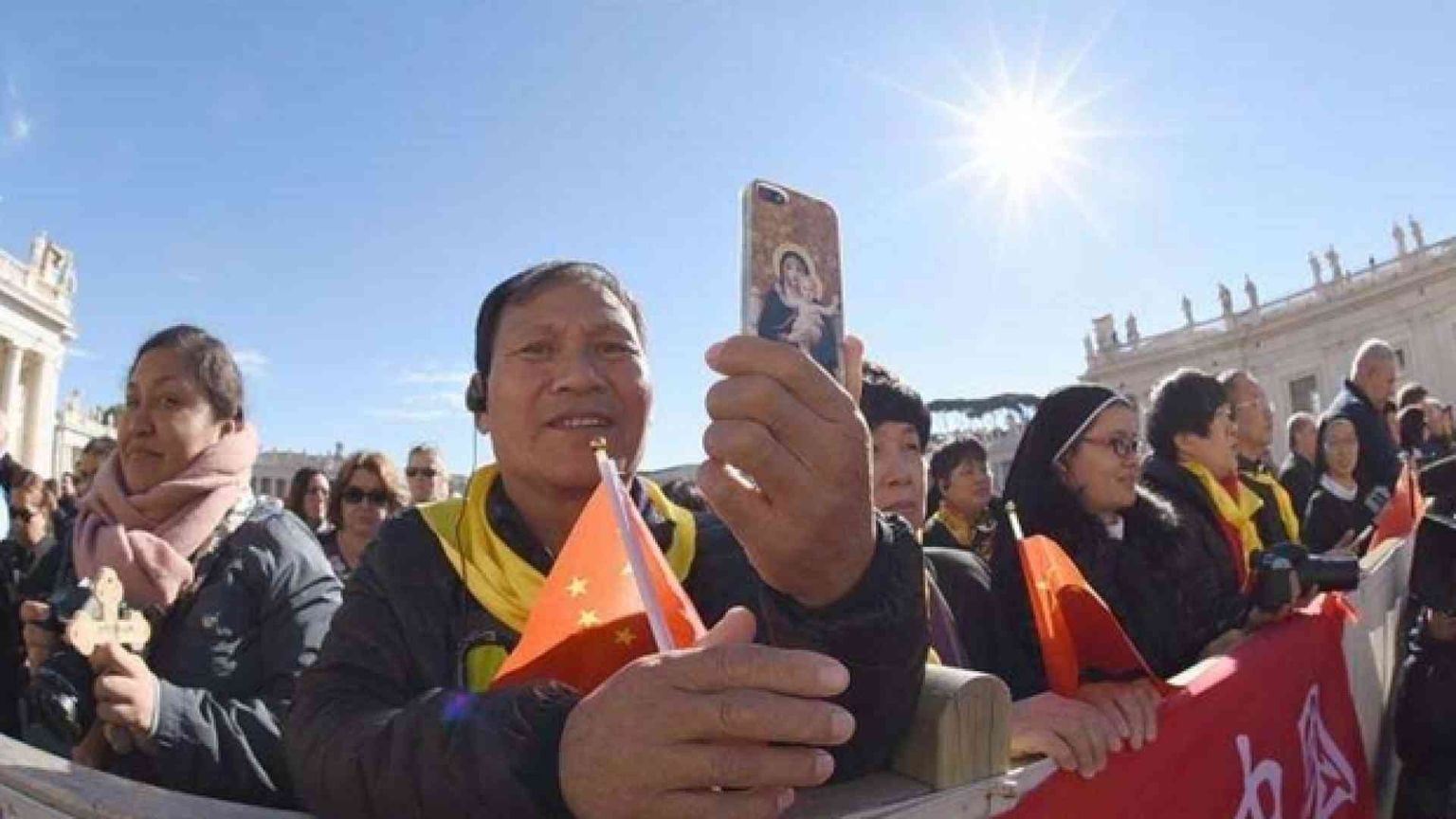 La «febbre cristiana» scuote il gigante ateo