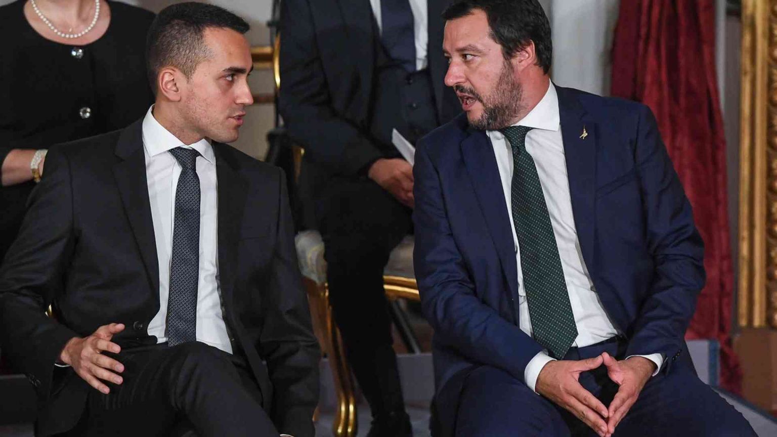 Duello tra Di Maio-Salvini sul dl fisco, oggi il vertice maggioranza e Cdm
