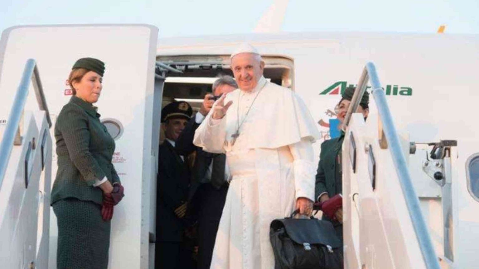 Francesco visita gli Emirati Arabi Uniti: il programma e la diretta di Tv2000