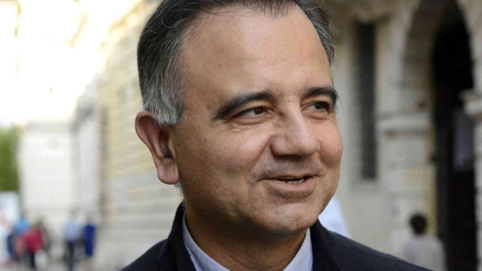 Viene un tempo di Sinodo, certo non di «supplenza»