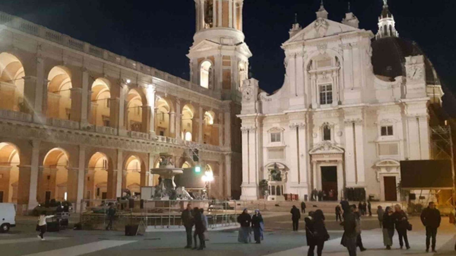 Loreto in festa attende la visita di Papa Francesco