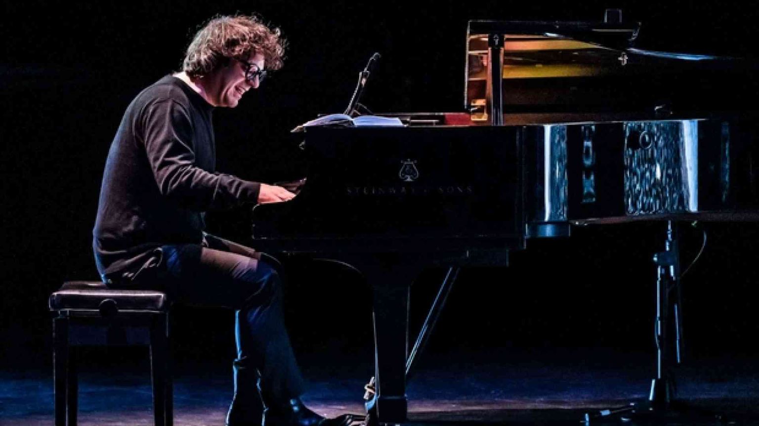 Remo Anzovino: «Le note del mio pianoforte per colorare Gauguin»