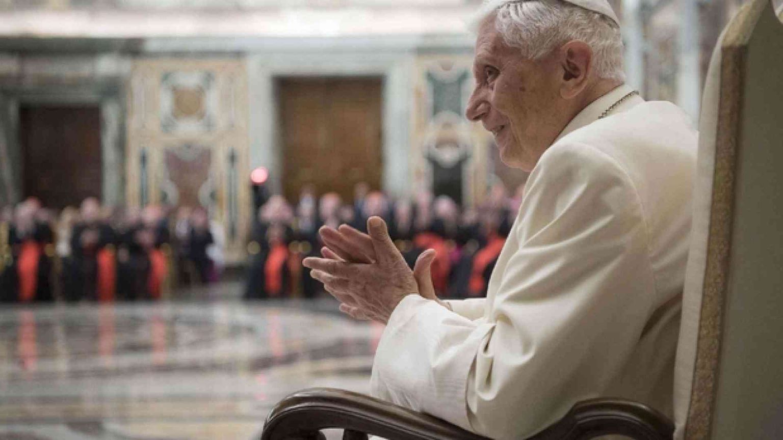 Benedetto XVI: la crisi si vince tornando a Dio