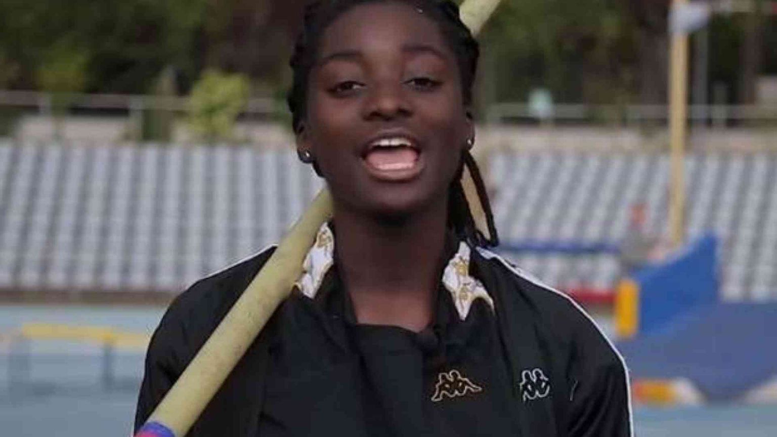 Great, a 14 anni record italiano del salto con l'asta. Ma... non è italiana