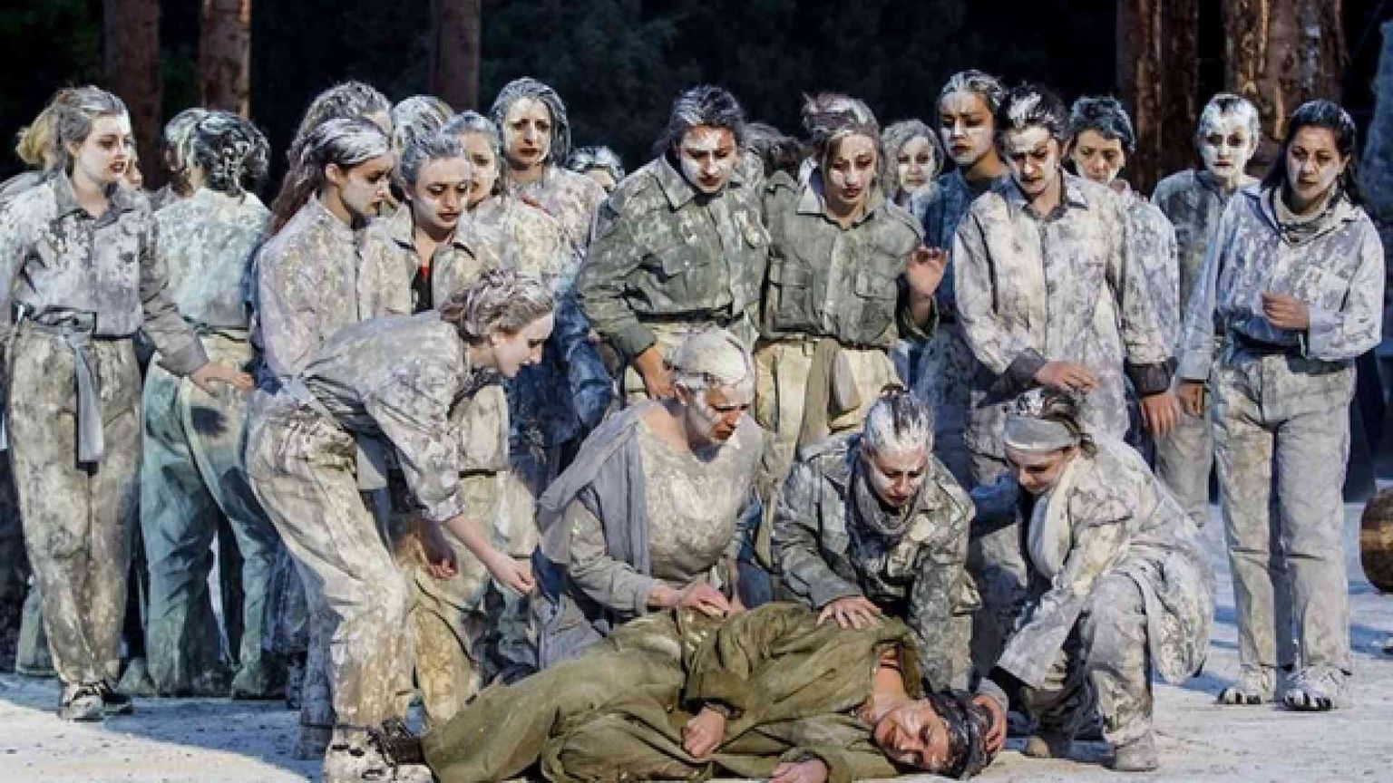 Donne, guerre e naufraghi. L'oggi antico di Siracusa