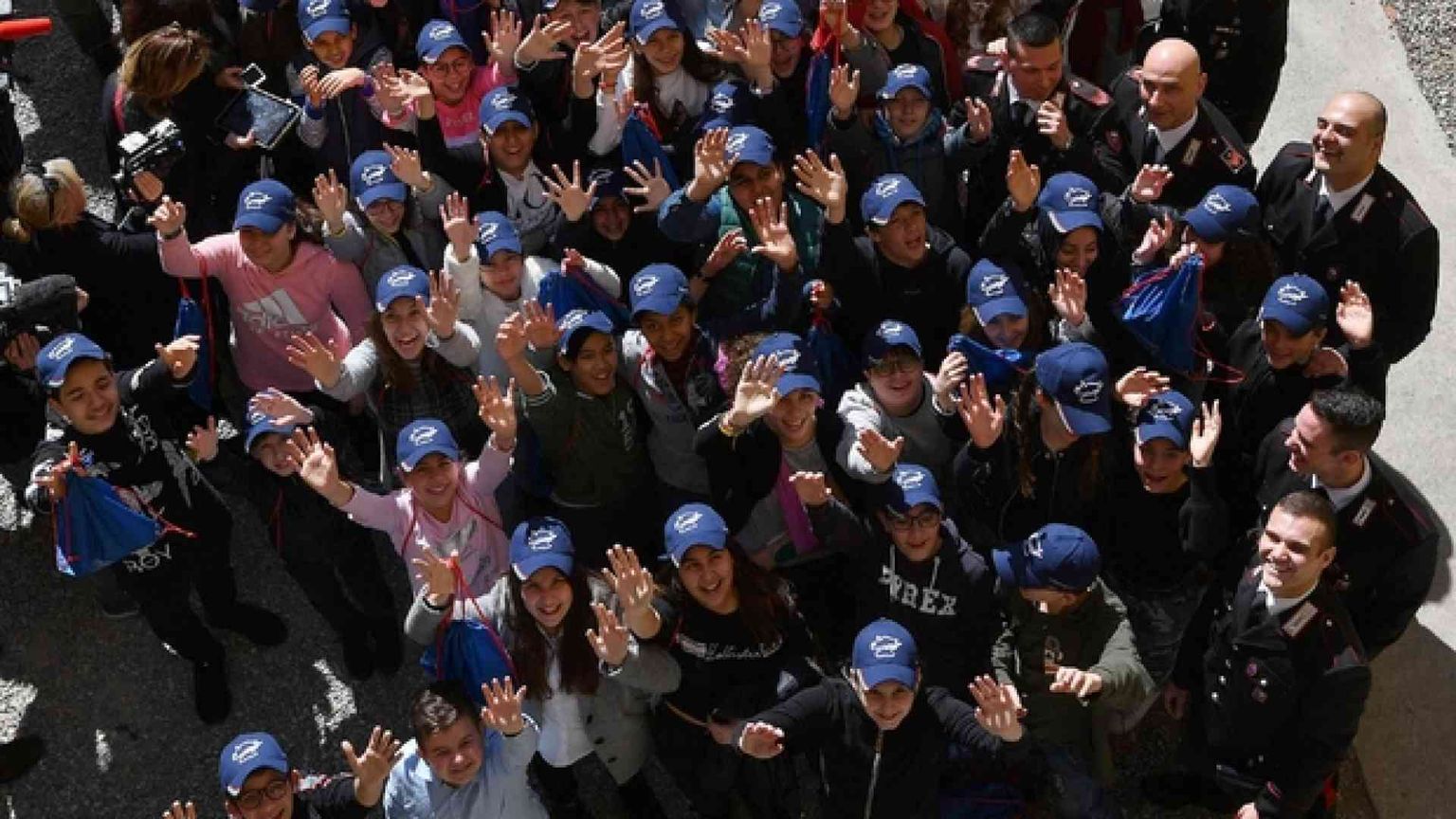 I ragazzi del bus dirottato: «Dal Papa per ringraziare d'essere vivi»