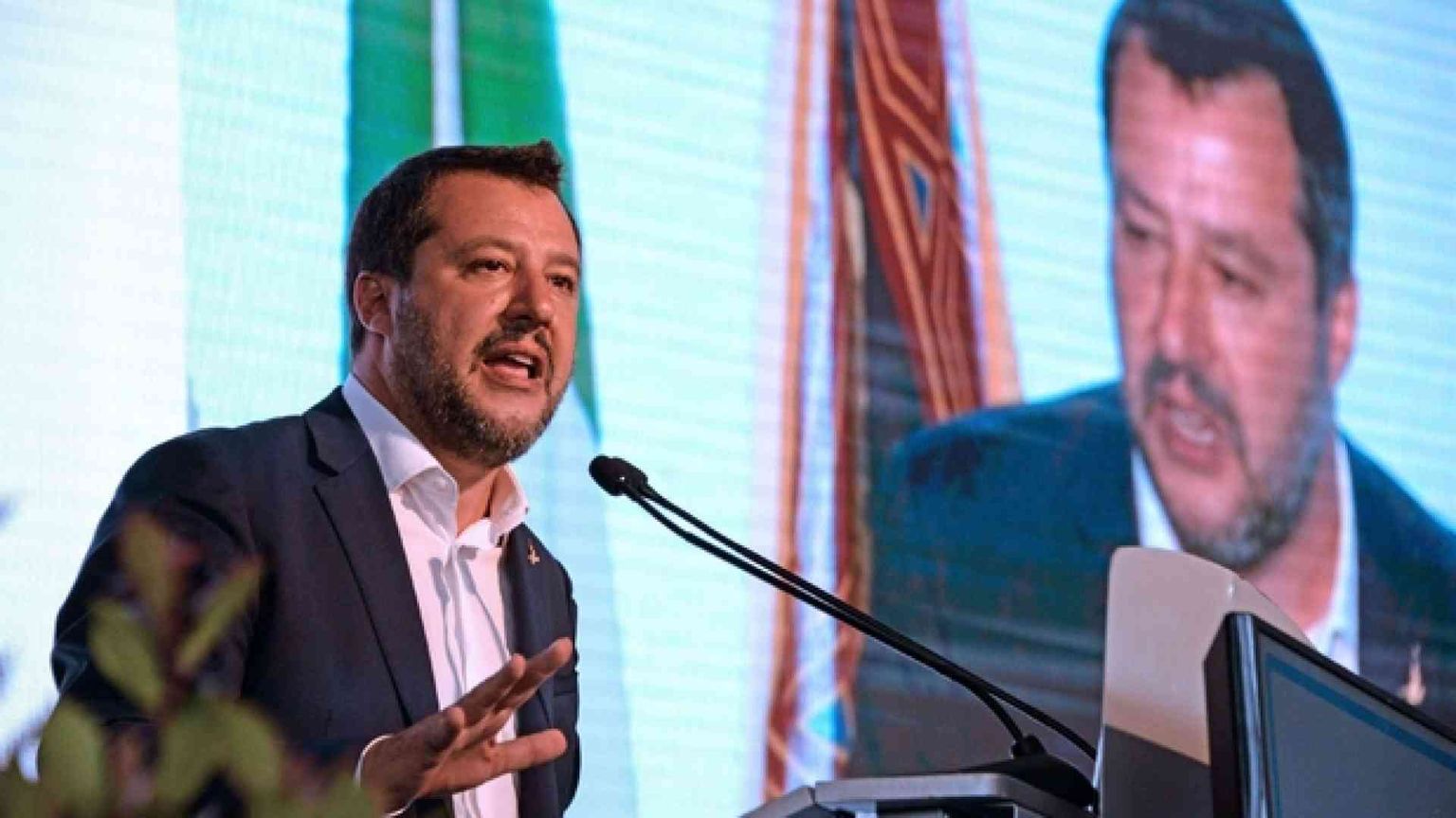 Zone rosse e anagrafe, offensiva del Viminale contro le toghe