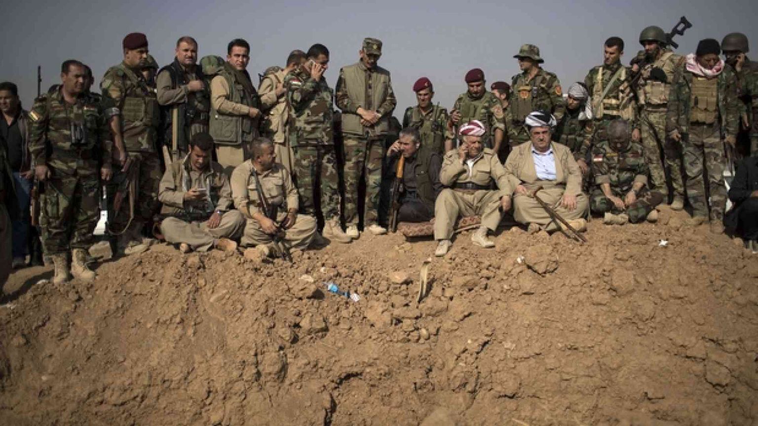 Trump "tradisce" i curdi, benestare all'operazione turca nel nord della Siria