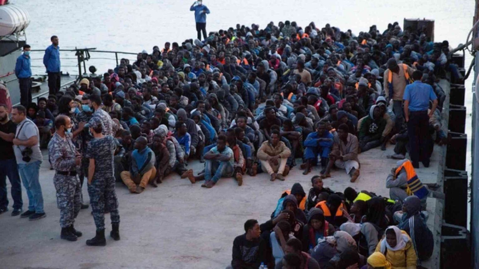 L'appello dei parlamentari: sospendere l'accordo con la Libia