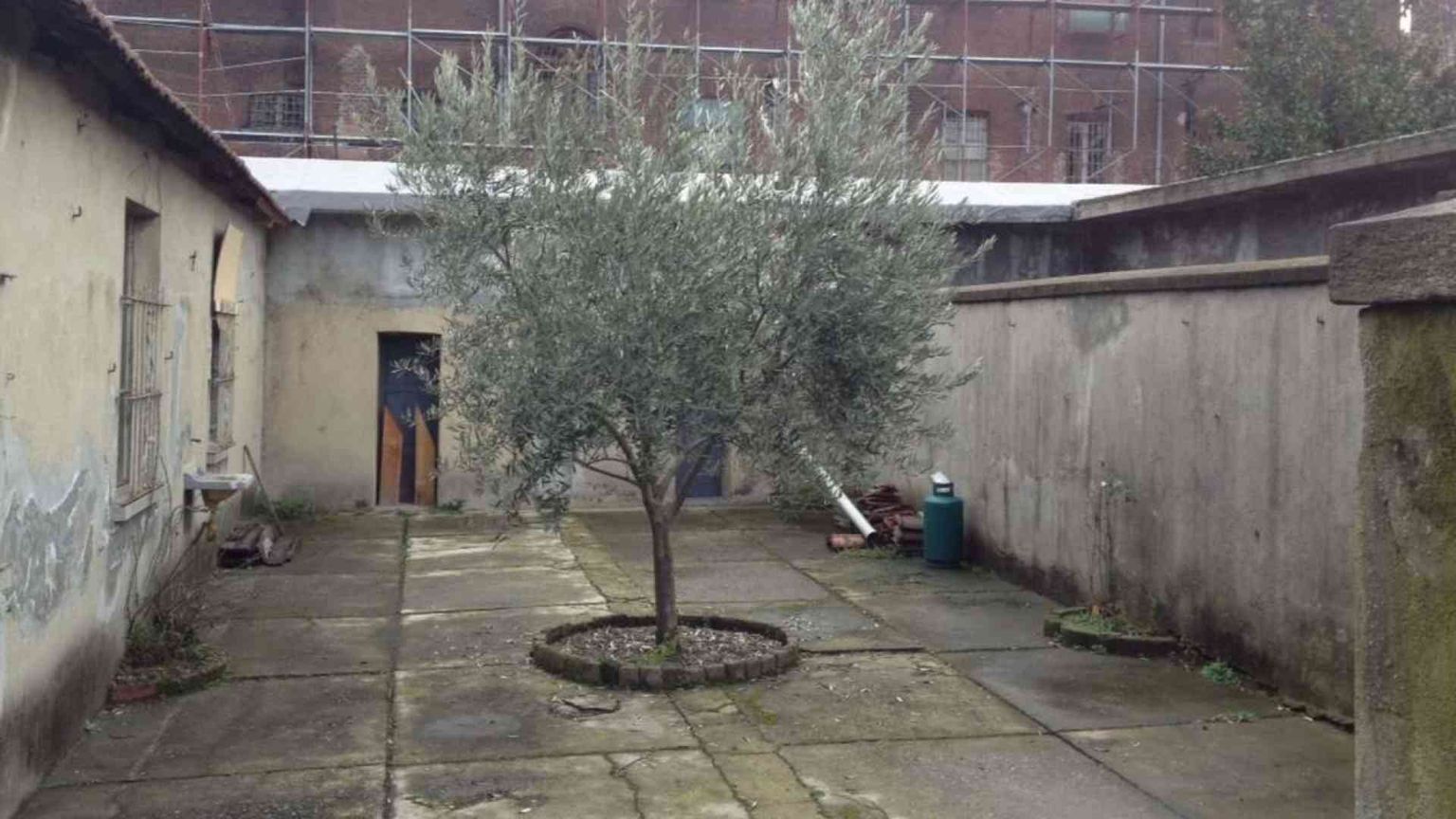 L'eremo nelle celle dei terroristi: «Il silenzio strada per la misericordia»