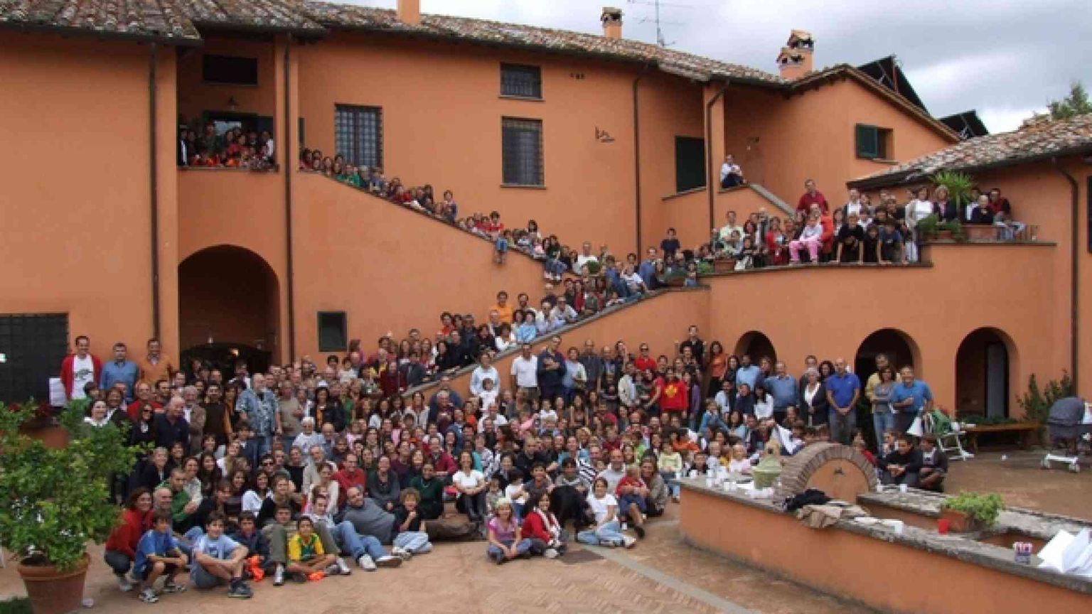 Undici famiglie e il lievito che trasforma in comunità