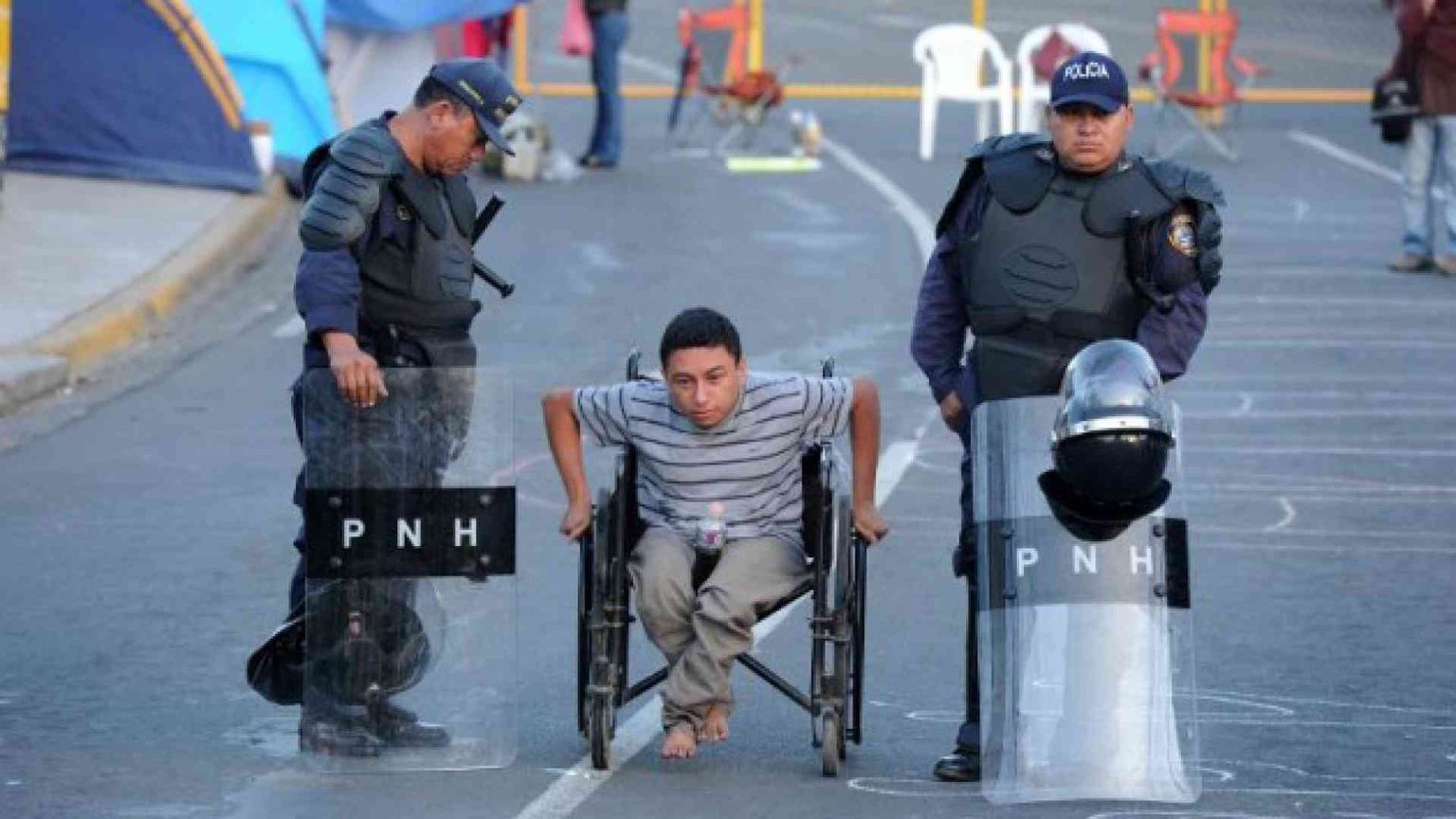 Asilo rigettato per attivista honduregno: «Ora col rimpatrio rischio la vita»